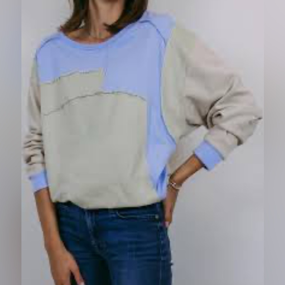 205 Kori Blue and Cream Women's Crew Neck Sweater